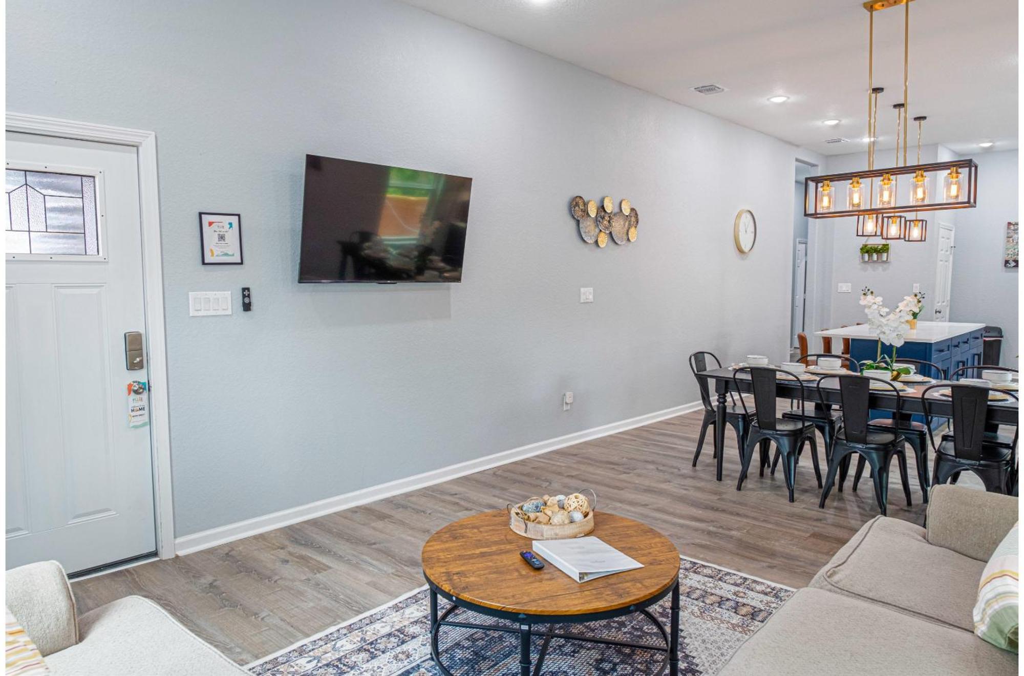Comfort And Style 4br3ba Near Riverwalk And Dtown
